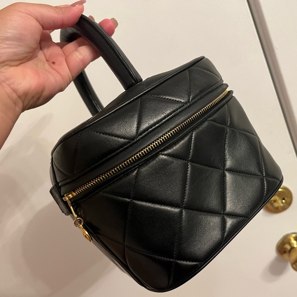 Chanel Top handle vintage vanity 24K GHW - Picture 11 of 15